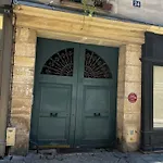 Ile Saint Louis-Studio